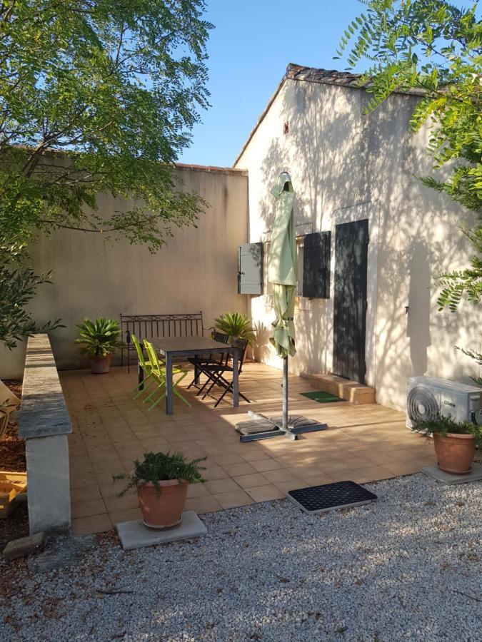 Appartement 2 Pers Avec Acces Piscine Saint-Rémy-de-Provence Dış mekan fotoğraf